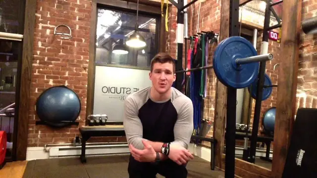 How to do a Pause Squat (Front and Back Squats)