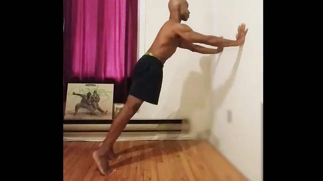 FHL Calf Raises
