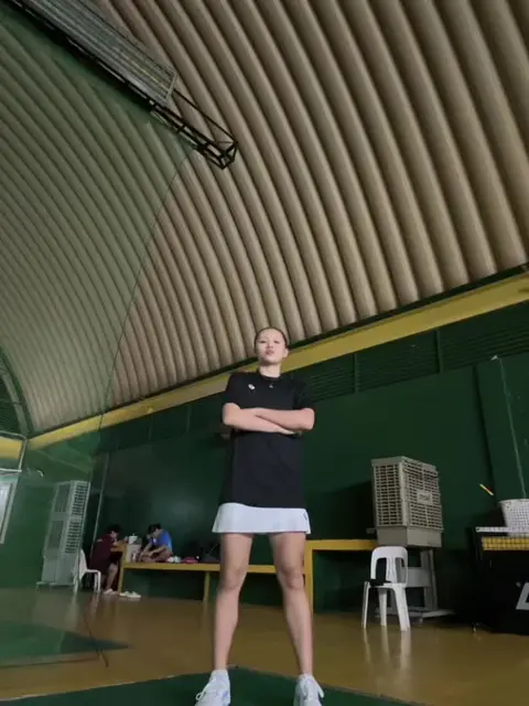 How to Defend Smashes in Badminton: A Relaxing Training Guide