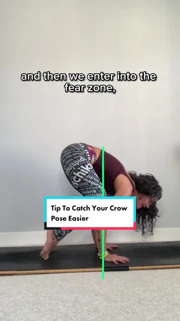 Here's a tip to make it easier to catch your crow pose! 🧡 #crowpose #bakasana #bakasanatips #bakasanapose #crowposetutorial #crowposetips #crowposeforbeginners #crowposeyoga
