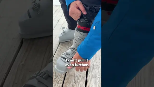 SKI BOOTS | How to put them on and adjust them properly