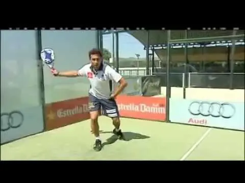 Padel forehand lesson by Fernando Poggi
