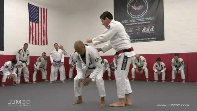 Jean Jacques Machado says "base" all the time. What is it? Finally explained.