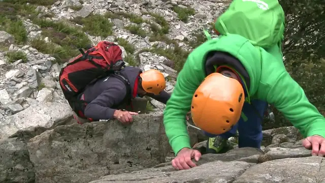 Rope skills for scrambling 3: italian hitches, direct belays and short pitches