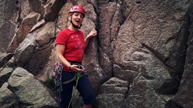 Rock Climbing Basics: Clipping a Quickdraw