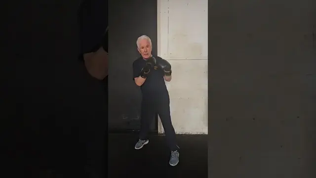 How to bluff your opponent by feinting and exposing his chin. Boxing IQ at its best.