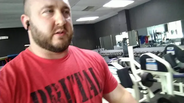 Brutal Iron Gym - Kettlebell Swing Style Comparison - Squat Style vs Hinge Style