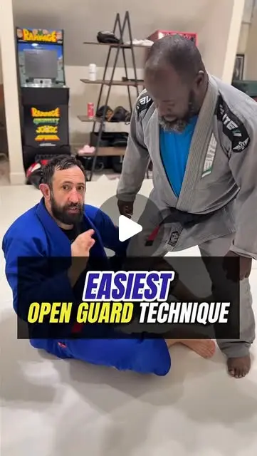 This might be the easiest open guard technique you'll ever hit No ...