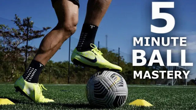 Improve Your Close Control | 5 Minute Ball Mastery Workout