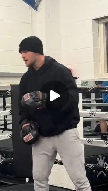 The number 1 way to beat a southpaw - Instagram