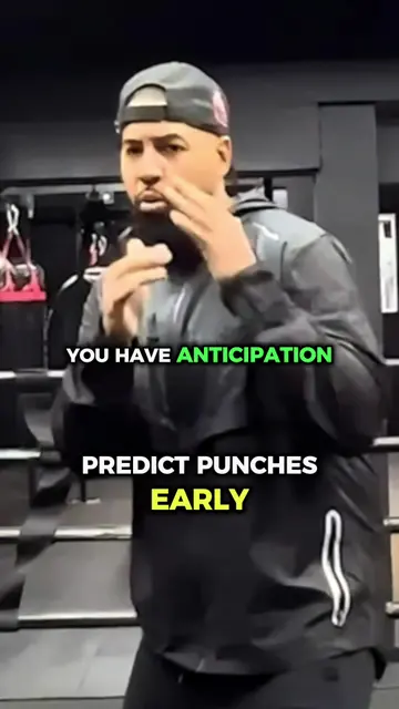 Head Movement Boxing Tips: Slip, Roll and Maintain Range