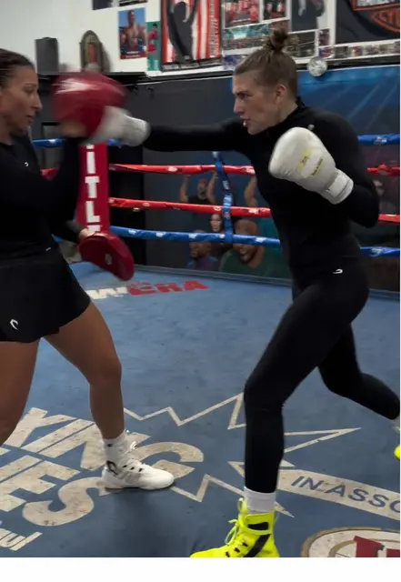 Crack of the Mitts: Boxing Pad Work