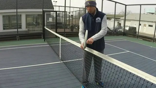 1 Minute Clinics at the COMO with Jerry Albrikes -- (Continental Grip)