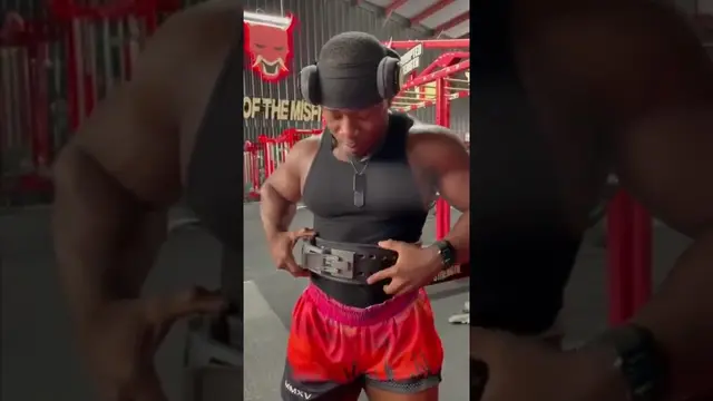 How to Wear A Weightlifting Belt
