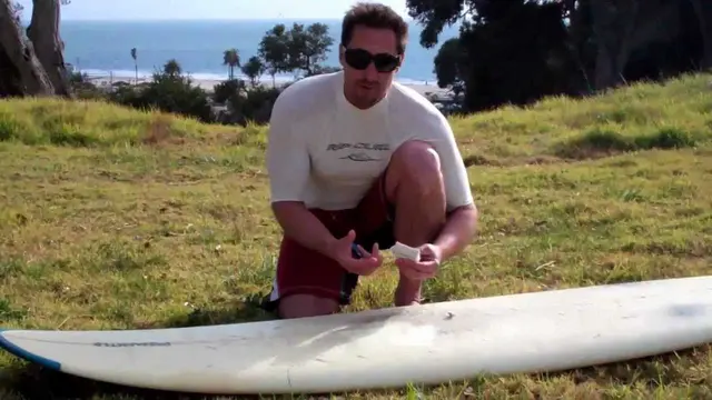 How to Wax a Surfboard - The Art of Surfing