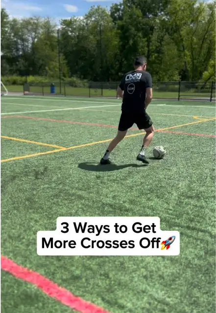 Mastering Crosses: Top 3 Soccer Techniques