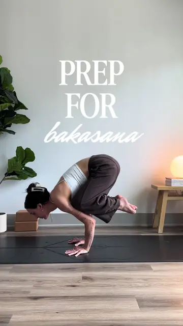 if your bakasana (crow pose) isn’t happening yet, it’s usually not strength, it’s your setup! here are 6 tips to prep for bakasana ↓