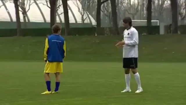 1v1 defending tips from Paolo Maldini