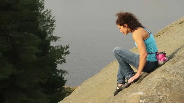 Bouldering skills: how to get off the top of a boulder