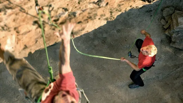 How to belay the leader with a GRIGRI - Belaying techniques