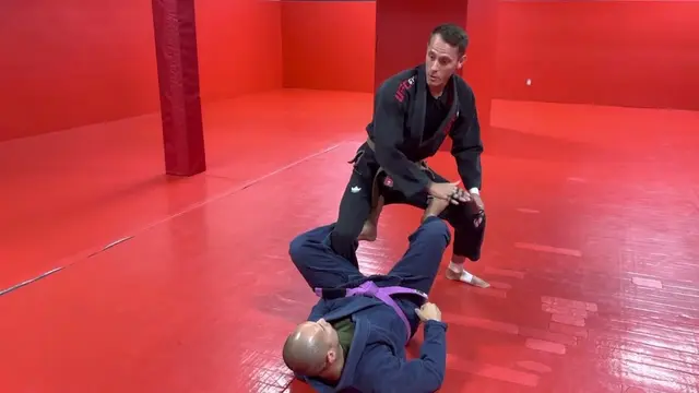 Simple de la riva leg drag pass