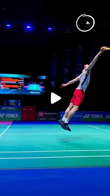 Backhand smash