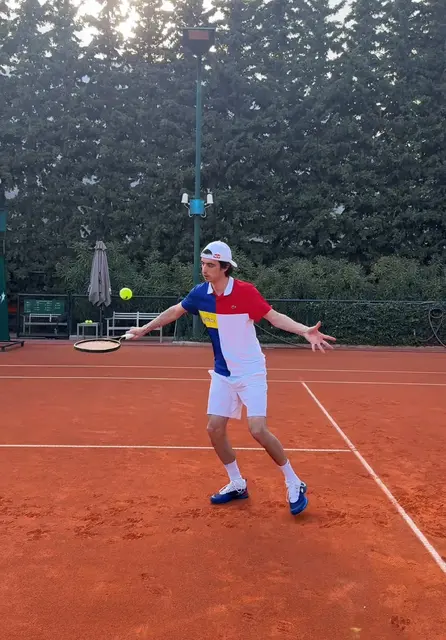 Backhand slice tutorial #tennis #foryou #forypupage #trickshot #free...