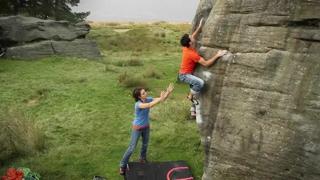 Bouldering skills: how to land safely when bouldering