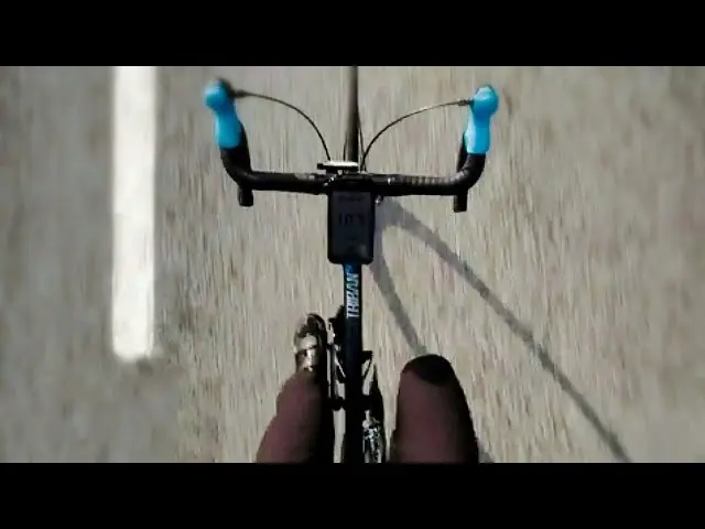 How To Use Clipless Pedals For Beginners (Tips and Tricks)