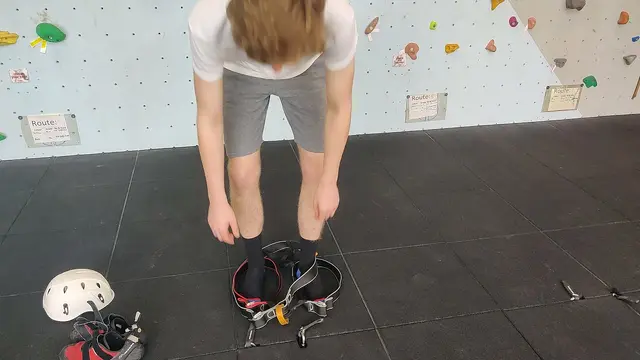 How to fit and put on a harness for climbing