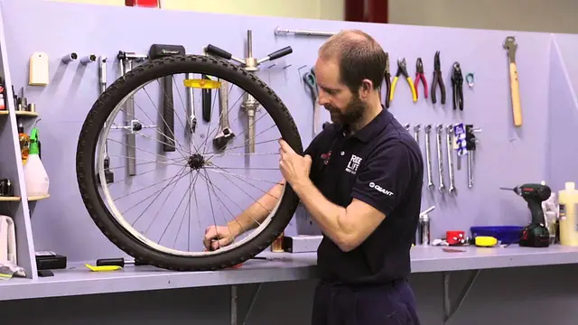 Bicycle Puncture Repair - Fixing A Flat Tyre Fast